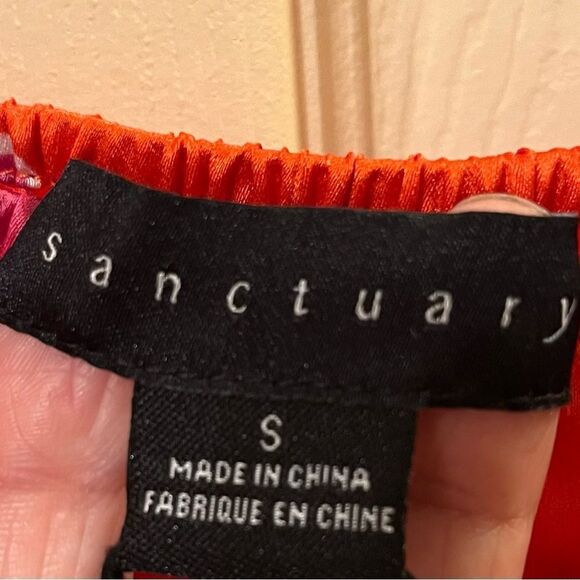 Sanctuary Satin Floral Square Neck 3/4 Puffed Sleeve Top Size S-MSRP $109 NWT - Picture 3 of 4